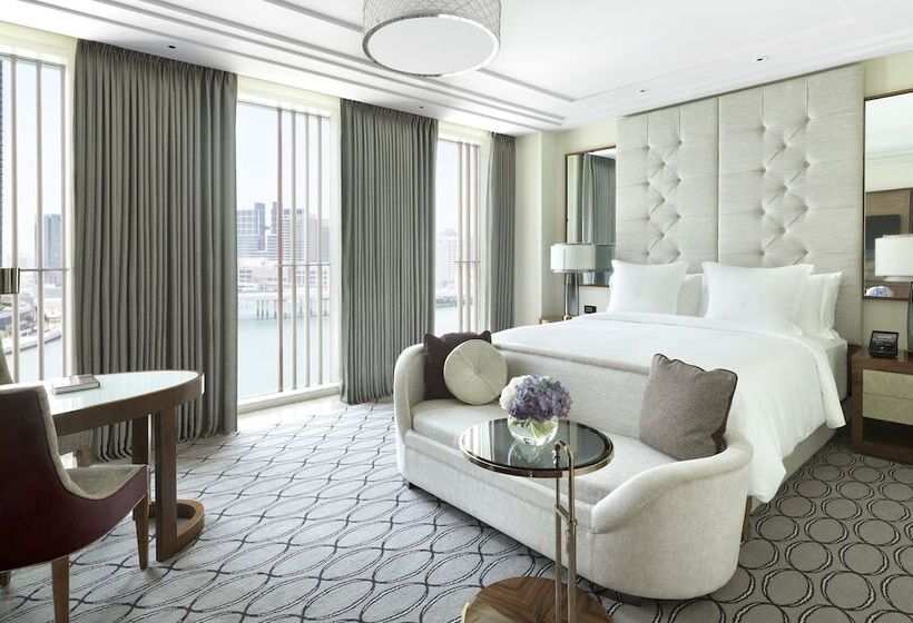 Номер Премиум, Four Seasons Hotel Abu Dhabi At Al Maryah Island