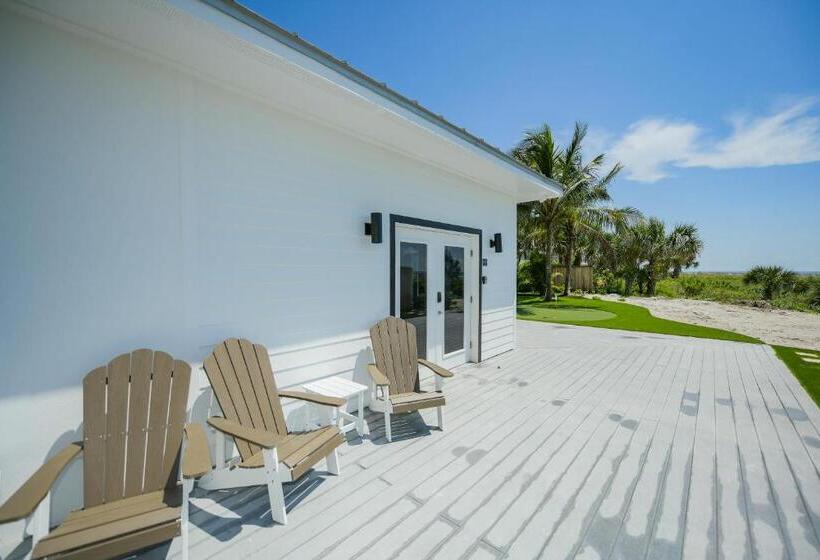 스탠다드 스튜디오 바다 전망, Casey Key Resorts  Beachfront