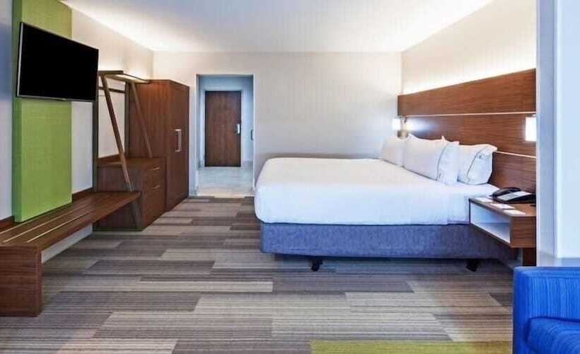 Номер Стандарт, Holiday Inn Express & Suites Tulsa West   Sand Springs, An Ihg