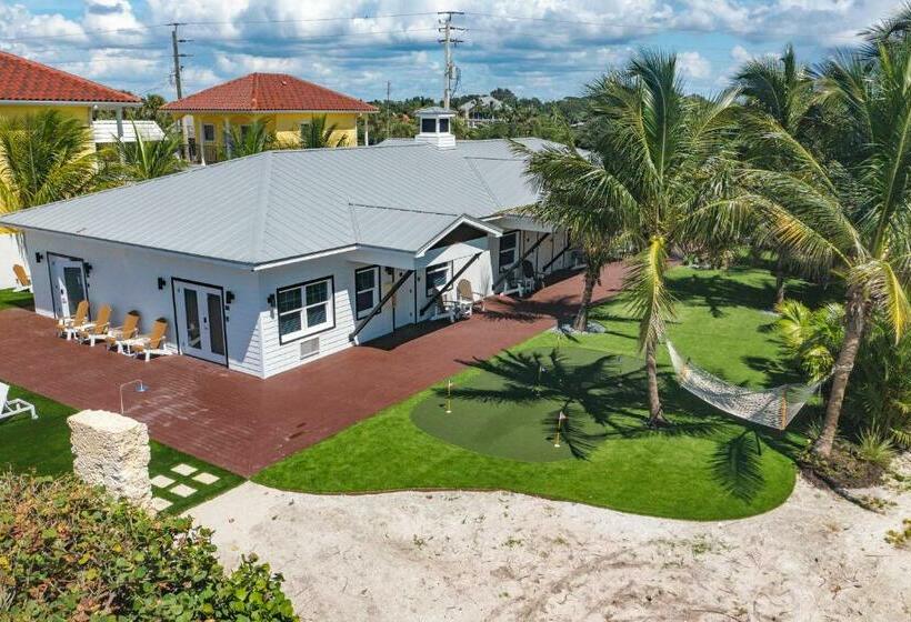 스위트, Casey Key Resorts  Beachfront
