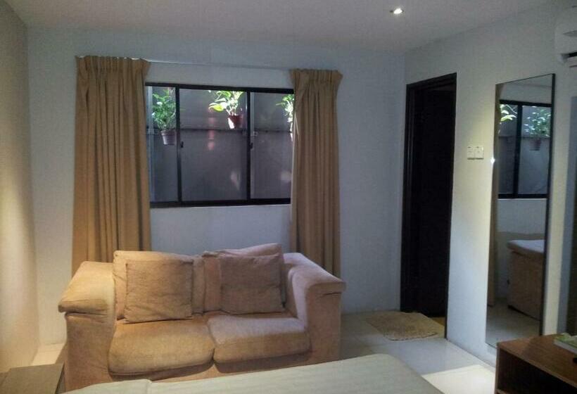 Quarto Deluxe Cama King, Jin