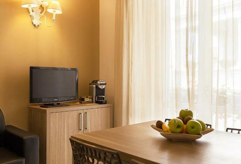 آپارتمان 2 خوابه با بالکن, Le Residenze Del Centro