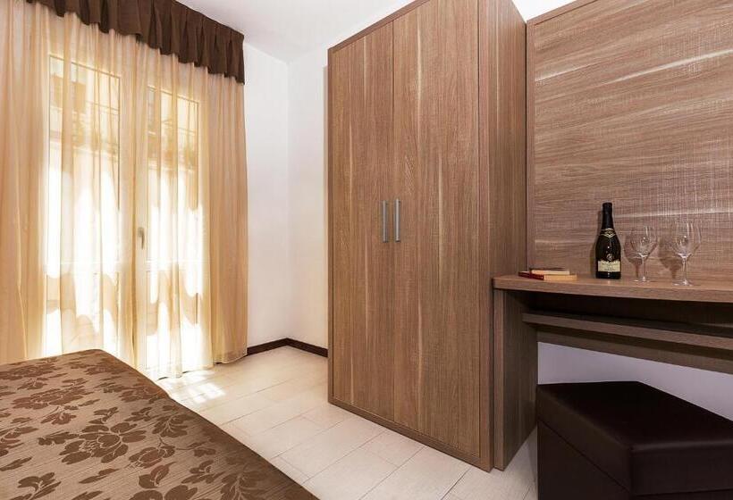آپارتمان 2 خوابه با بالکن, Le Residenze Del Centro