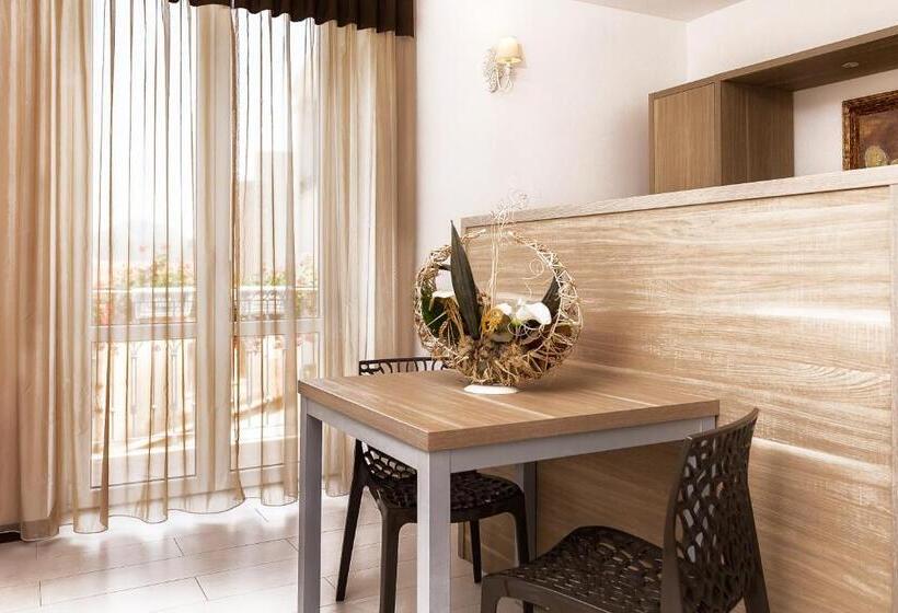استودیو استاندارد با تراس, Le Residenze Del Centro