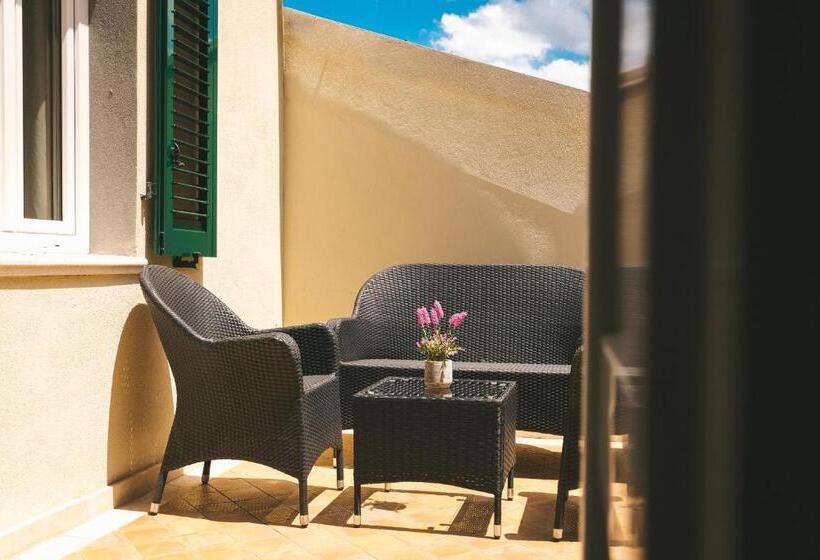 آپارتمان 1 خوابه با تراس, Le Residenze Del Centro