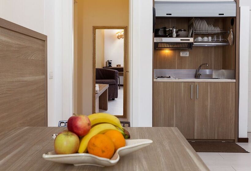 استودیوی استاندارد, Le Residenze Del Centro