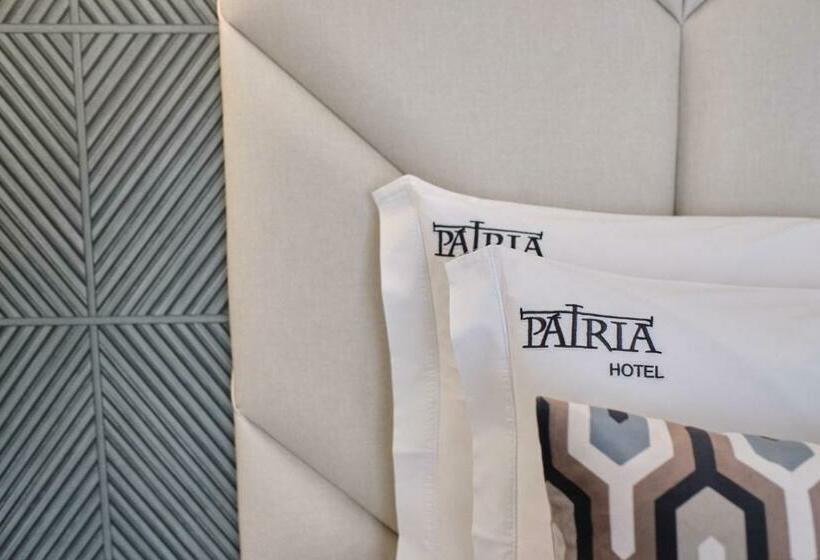 Quarto Estandar, Patria