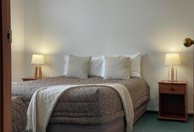 Апартаменты 2 Спальни, Asure Ambassador Motor Lodge