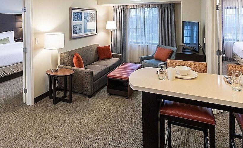 Люкс Кровать Кинг, Staybridge Suites Omaha West By Ihg