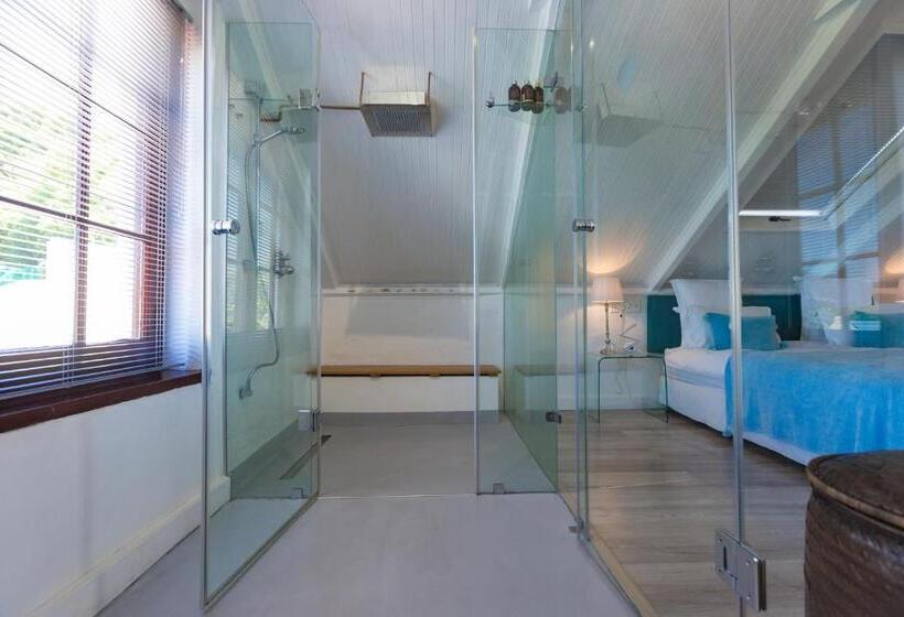 Suite with Terrace, Kronendal Heritage
