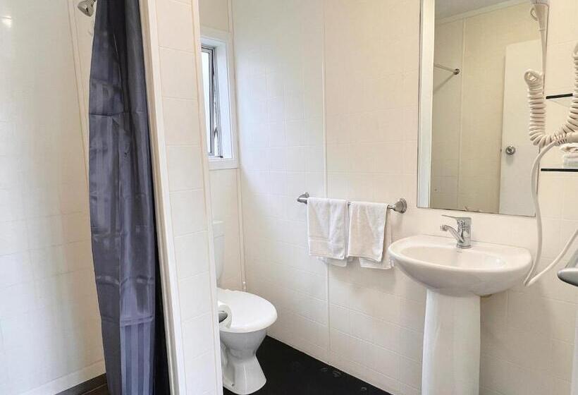 استودیوی استاندارد, Morrinsville Motel