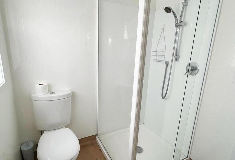 اتاق اکونومی, Morrinsville Motel