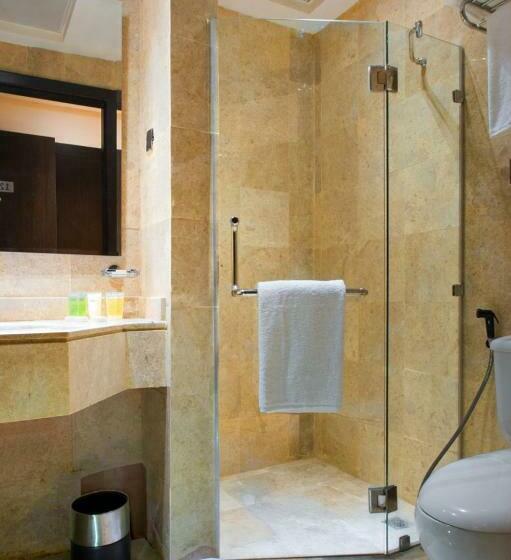 اتاق استاندارد چهار تخته, Al Kiswah Towers