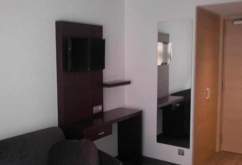 Семейный Номер, 9 Sant Antoni