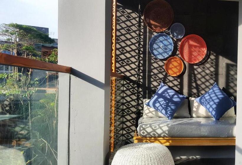 Номер Стандарт Боковой Вид на Море, Indigo Bali Seminyak Beach, An Ihg