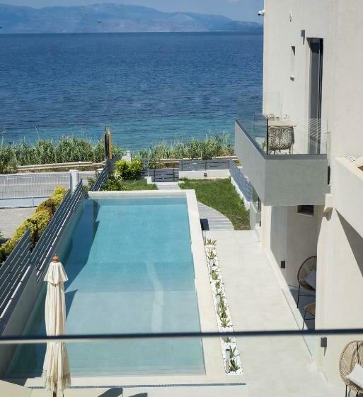 Люкс Вид на Море, Theros Suites