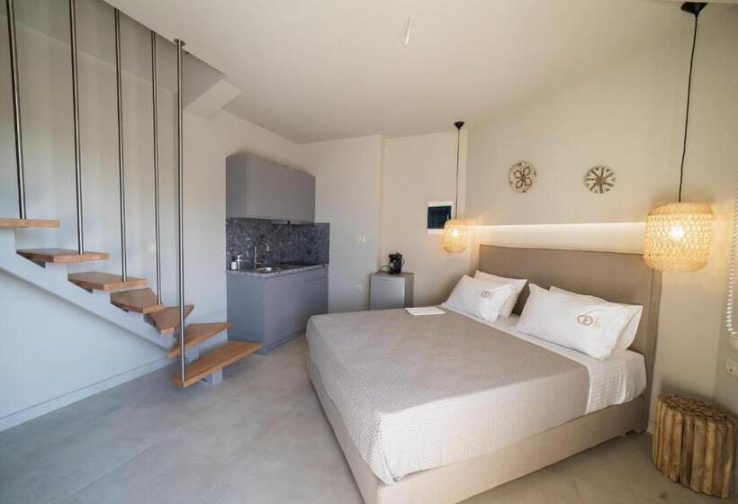 Люкс Superior Вид на Море, Theros Suites
