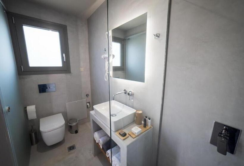 Люкс Вид на Горы, Theros Suites
