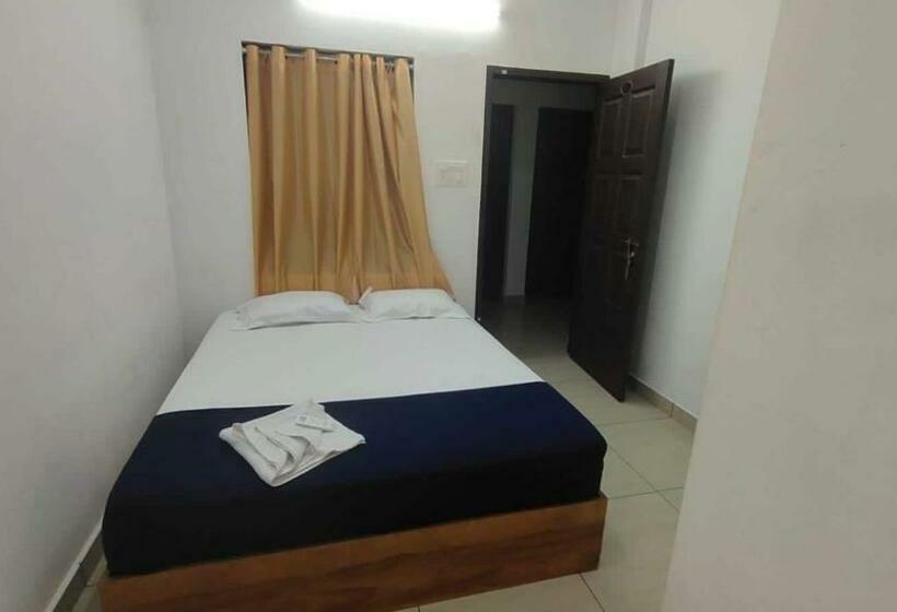 Трехместный Номер Классика, Spot On Sb Guest House
