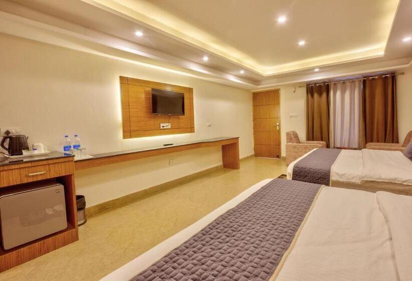 패밀리 방갈로, The Shivalaya Retreat   A River Side Resort