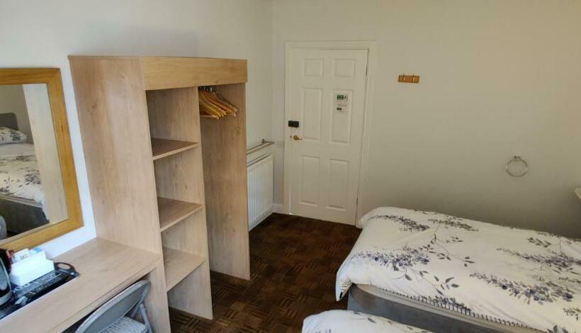 Номер Стандарт, Aaron Lodge Guest House
