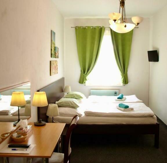 Camera Standard Bagno Condiviso, Pension Village