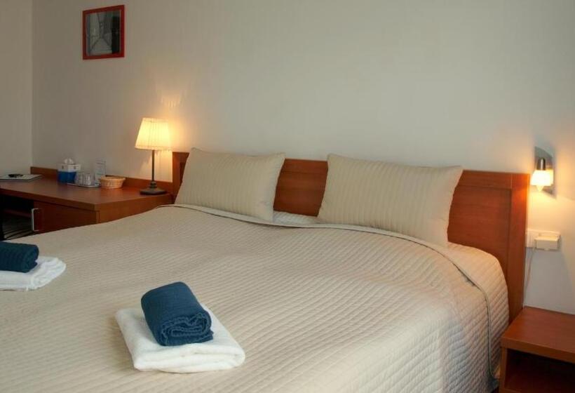 Camera Standard Bagno Condiviso, Pension Village