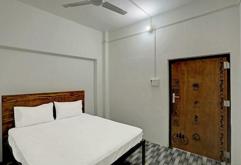 三人经典房间, Oyo Hotel Happy Inn