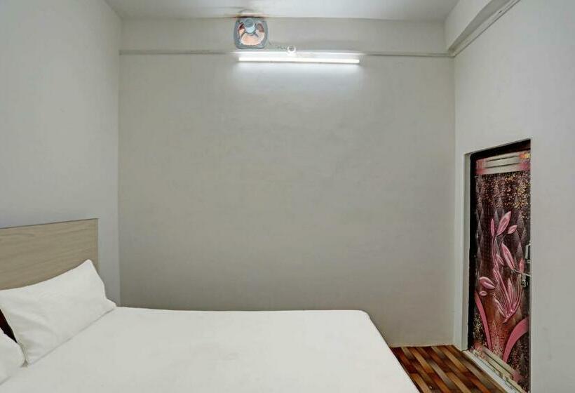 三人经典房间, Oyo Hotel Happy Inn