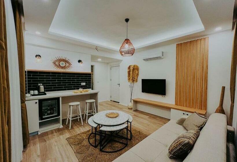 Люкс с Балконом, Marla Suite Otel