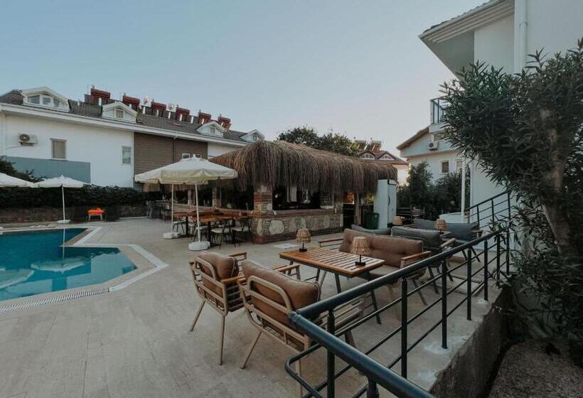 Люкс с Балконом, Marla Suite Otel