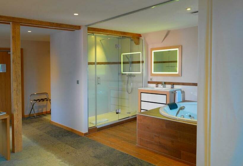 Люкс Повышенной Комфортности, L'auberge Du Cheval Blanc Et Spa