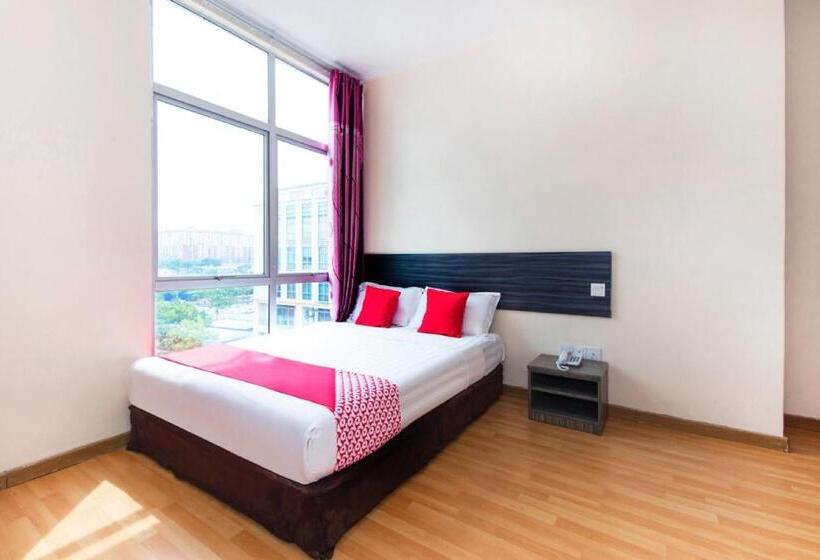 سوییت خانوادگی, OYO 331 i Boutique 