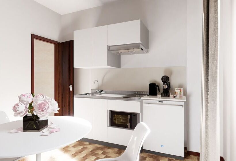 Студио Стандарт с Балконом, Residence Villa Giardini