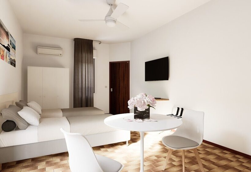 Студио Стандарт с Балконом, Residence Villa Giardini