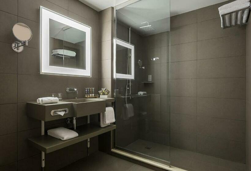 Quarto Deluxe, Novotel Jeddah Tahlia