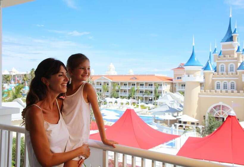سوئیت جونیور دلوکس با چشم‌انداز, Bahia Principe Fantasia Punta Cana - All Inclusive