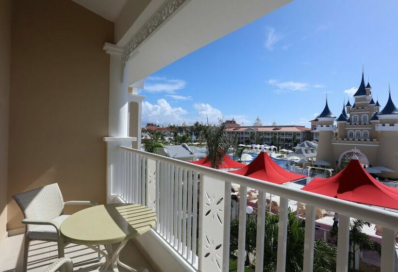 سوئیت جونیور دلوکس با چشم‌انداز, Bahia Principe Fantasia Punta Cana - All Inclusive