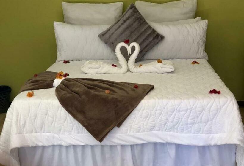 Номер Стандарт, Nelspruit Mhlangeni Guest House