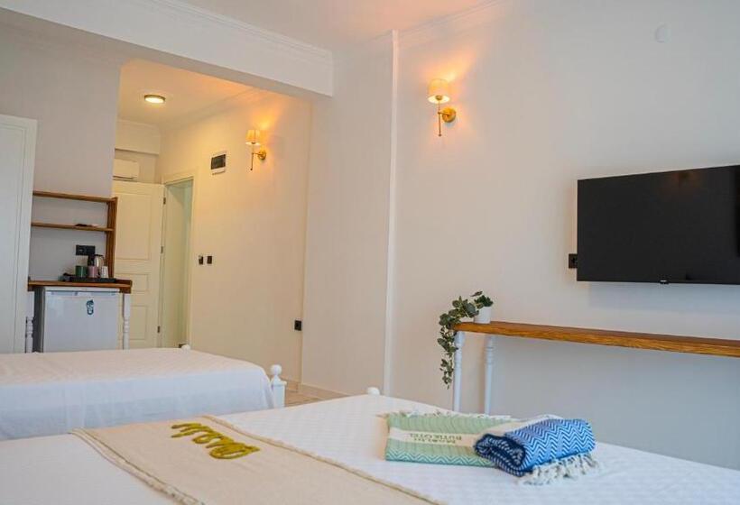 オーシャンビューのデラックストリプルルーム, Maslin Otel