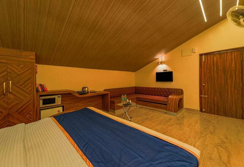 Четырехместный номер Премиум, The Venue By Seasons Suites @ Yelahanka