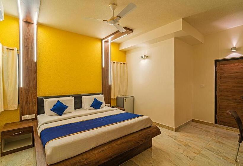 Вилла с 1 спальней и бассейном, The Venue By Seasons Suites @ Yelahanka