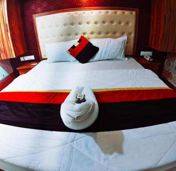 Quarto Superior, Nawal Mahal