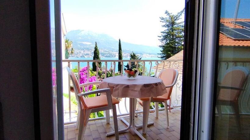 استودیوی استاندارد با چشم‌انداز دریا, Guesthouse Gavrilović 28 A