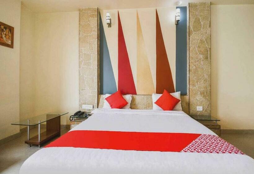 三人经典房间, Collection O 7r Resort