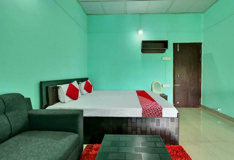Трехместный Номер Классика, Oyo Flagship 81524 Gp Lodge