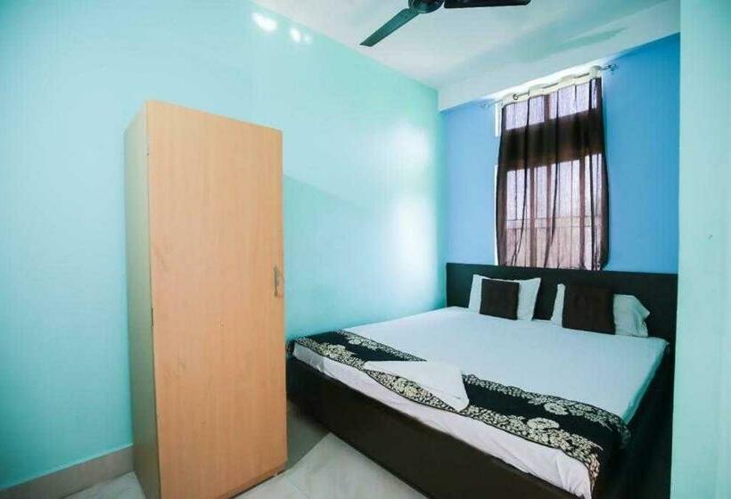Трехместный Номер Классика, Oyo Flagship 81524 Gp Lodge