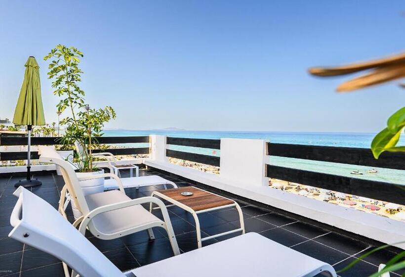 Полулюкс Вид на Море, Playa Del Pacha Suites