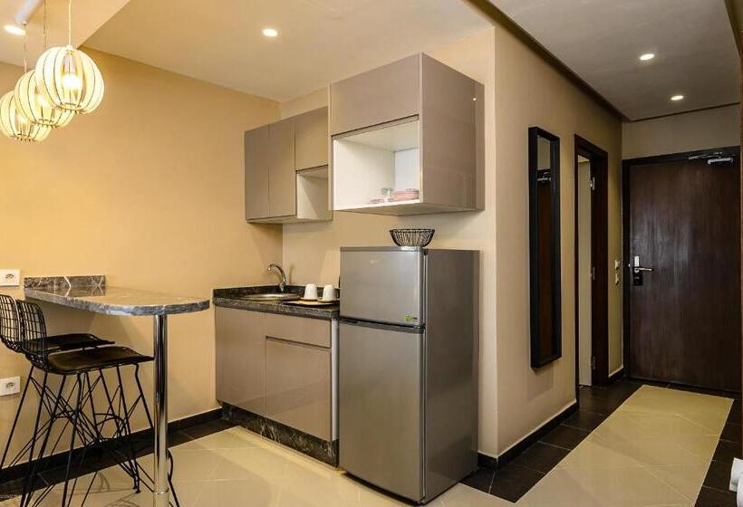 Люкс Повышенной Комфортности, Playa Del Pacha Suites