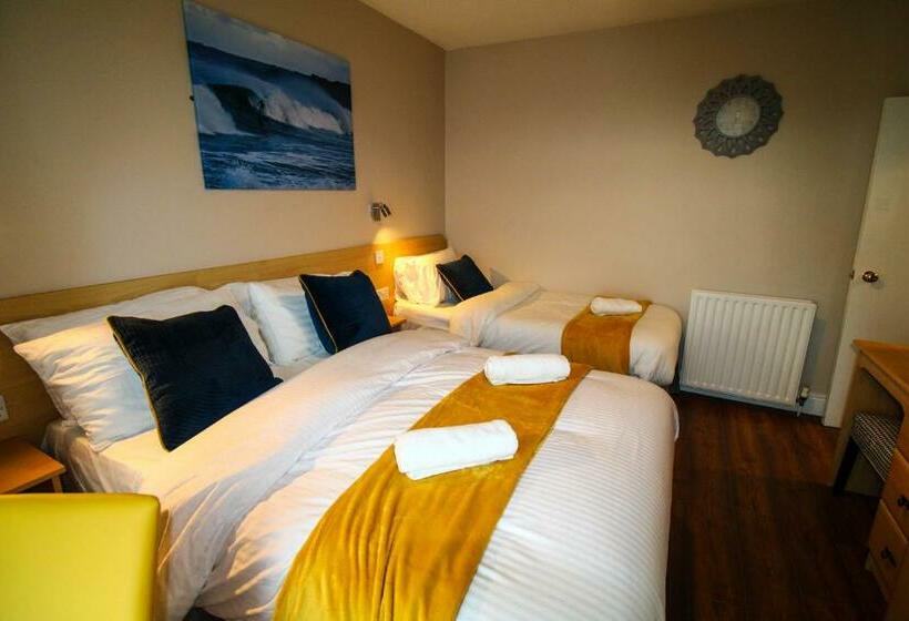 اتاق استاندارد سه نفره, Beulah Guest House